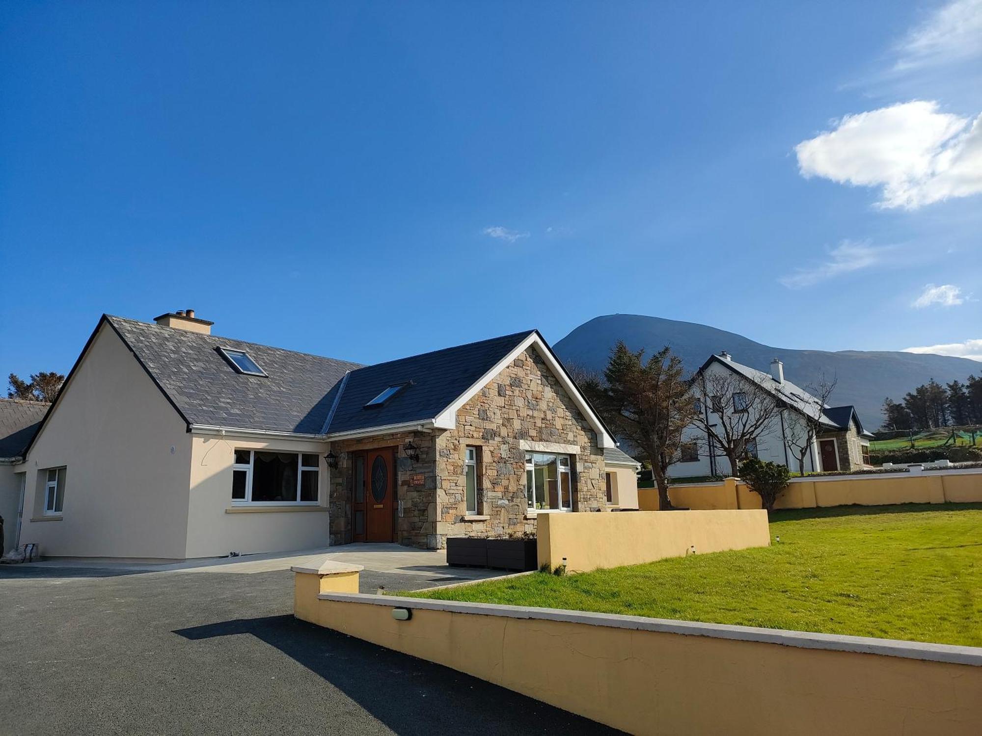 Bertra House B&B Westport Bagian luar foto