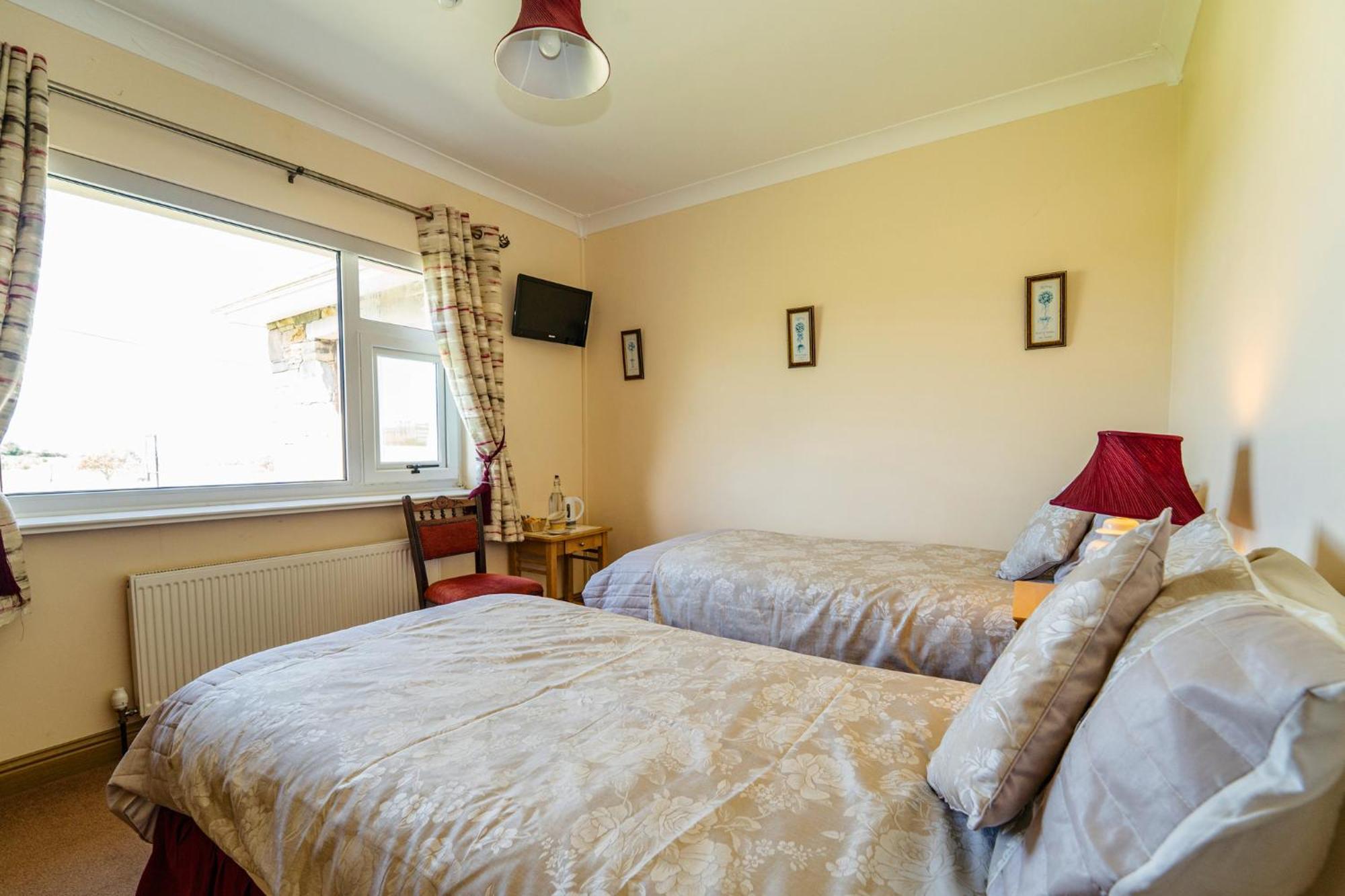 Bertra House B&B Westport Bagian luar foto